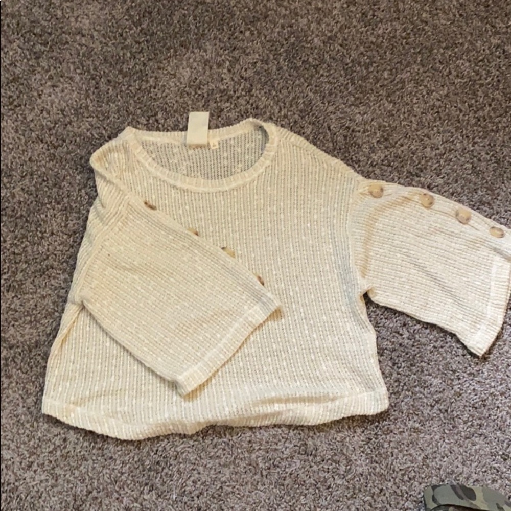 Wide sleeve sweater
